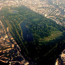 220px-Aerial_view_of_Hyde_Park